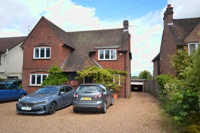 4 Bedroom Detached House To Rent In Church Road, Penn, High Wycombe, HP10