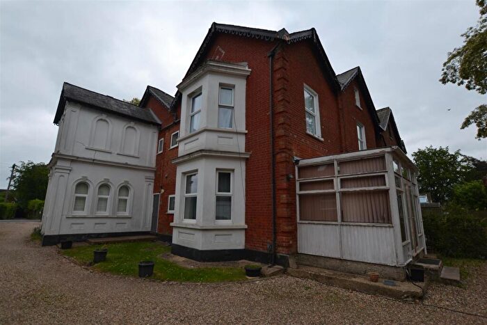 1 Bedroom Apartment To Rent In Reading Road South, Fleet, GU52