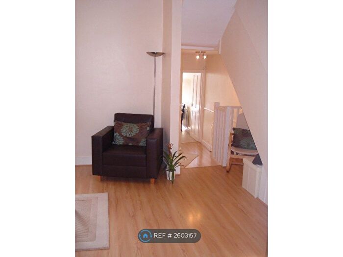 1 Bedroom Flat To Rent In Parkfield Road, Harrow, HA2
