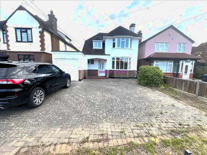 4 Bedroom Semi-Detached House To Rent In Cressing Road, Braintree Essex, Braintree, CM7