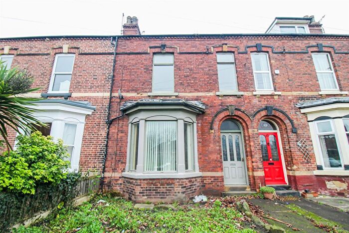5 Bedroom Terraced House For Sale In Barnsley Road, Wakefield, WF1