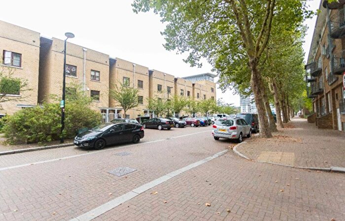 1 Bedroom Property To Rent In Rope Street, London, SE16