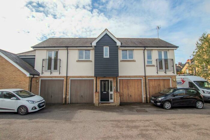 2 Bedroom Flat To Rent In Southmill Court, Bishops Stortford, Herts, CM23