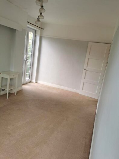 2 Bedroom Apartment To Rent In Maidenhead, Berkshire, SL6