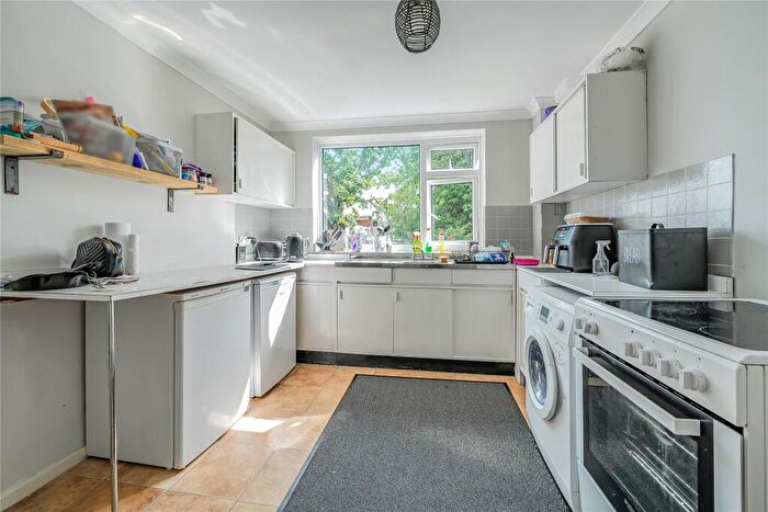 2 Bedroom Flat For Sale In Clarence House, Queens Road, Hersham, KT12