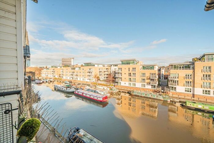 2 Bedroom Flat To Rent In Durham Wharf Drive, Brentford, TW8