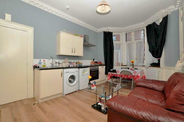 1 Bedroom Flat To Rent In Cumberland Street, BS2