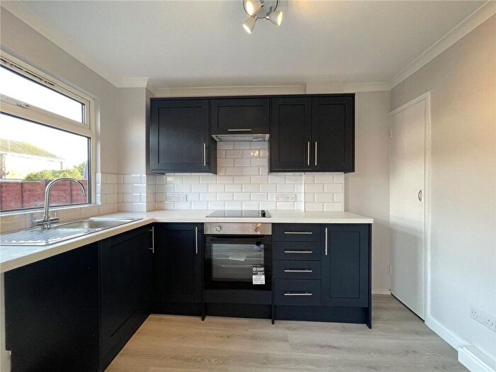 3 Bedroom Semi-Detached House To Rent In Bignor Close, Rustington, BN16