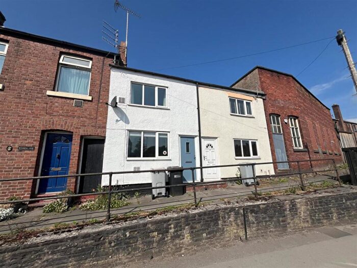 2 Bedroom Terraced House To Rent In Mill Lane, Macclesfield, SK11