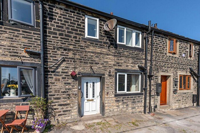 2 Bedroom Terraced House For Sale In Thorpe Place, Hubberton, HX6