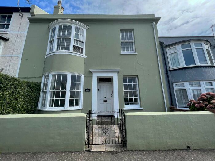 2 Bedroom Flat To Rent In West Street, Bognor Regis, PO21