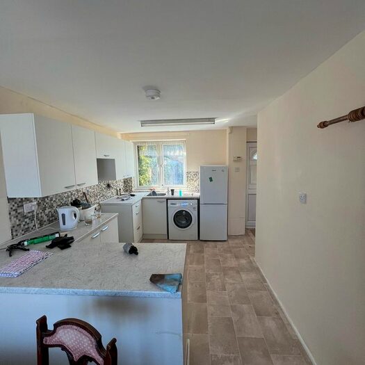 3 Bedroom Terraced House To Rent In Leahurst Crescent, Harborne, Birmingham, B17