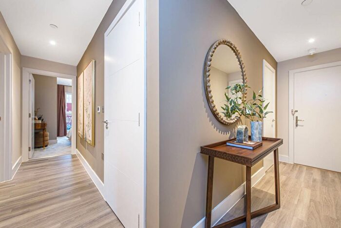 1 Bedroom Flat For Sale In Colindale Gardens, Colindale, NW9