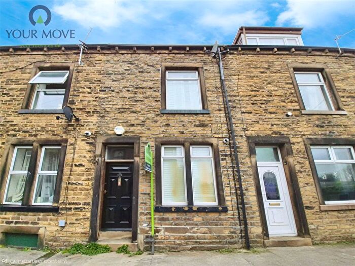 3 Bedroom Terraced House To Rent In Oxford Street, Keighley, West Yorkshire, BD21
