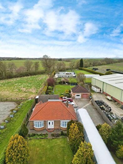 3 Bedroom Detached Bungalow For Sale In Main Road, Gilberdyke, Brough, HU15