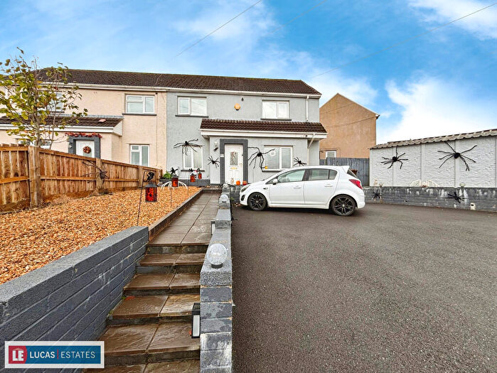 3 Bedroom Semi Detached House For Sale In Park Road, Maesycwmmer, Hengoed, CF82