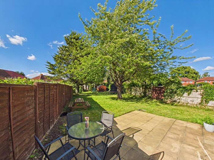 2 Bedroom Semi-Detached House For Sale In Brent Gardens, Reading, RG2