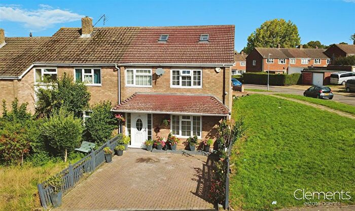 4 Bedroom End Of Terrace House For Sale In Leys Road, Hemel Hempstead, HP3