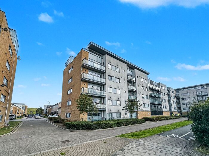 1 Bedroom Flat To Rent In Warrior Close, London, SE28
