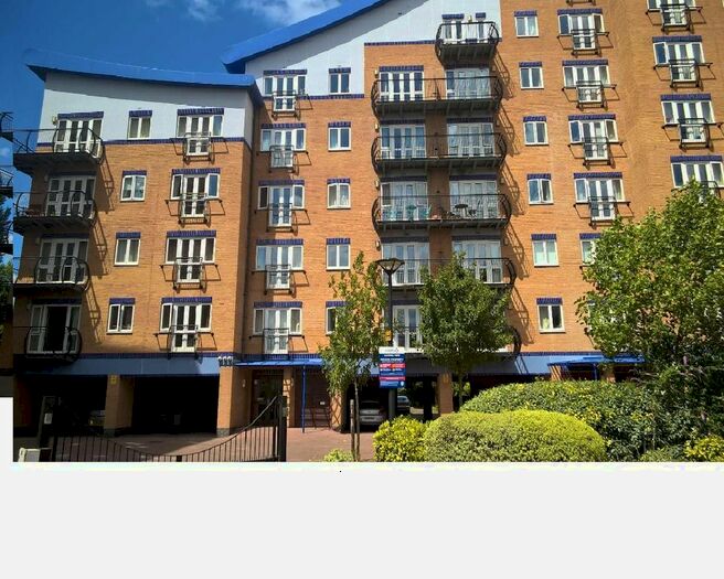 2 Bedroom Flat To Rent In Luscinia View, Napier Road, Reading RG1