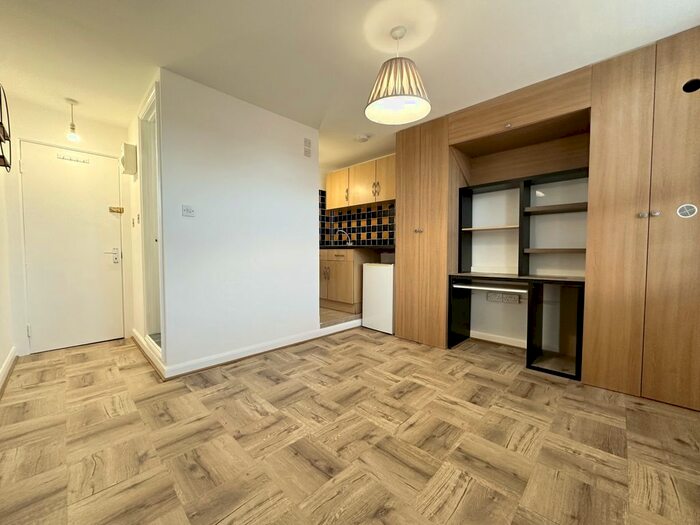 Studio To Rent In Clarendon Rise, Lewisham, SE13