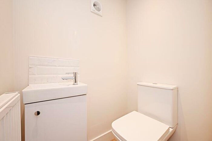 3 Bedroom Terraced House For Sale In Bole Hill Lane, Crookes, Sheffield, S10