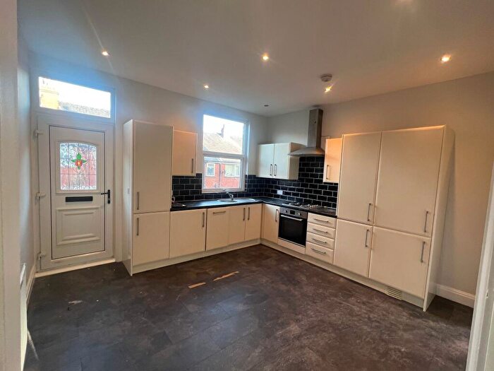 4 Bedroom House To Rent In Highfield Road, Bramley, Leeds, LS13