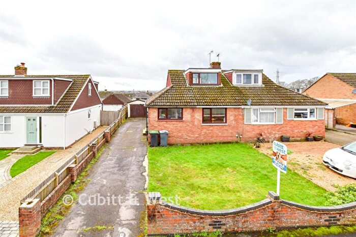 2 Bedroom Semi-Detached Bungalow For Sale In Silverdale Drive, Waterlooville, Hampshire, PO7