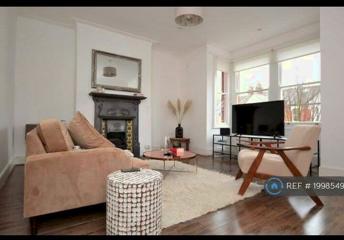 1 Bedroom Flat To Rent In Natal Road, London, N11