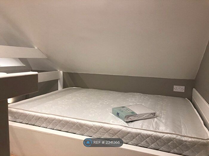 1 Bedroom Flat To Rent In Ramiles, Southsea, PO5