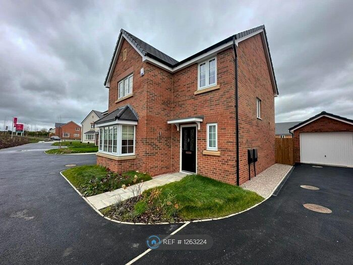4 Bedroom Detached House To Rent In Wilkinson Walk, Blackburn, BB2