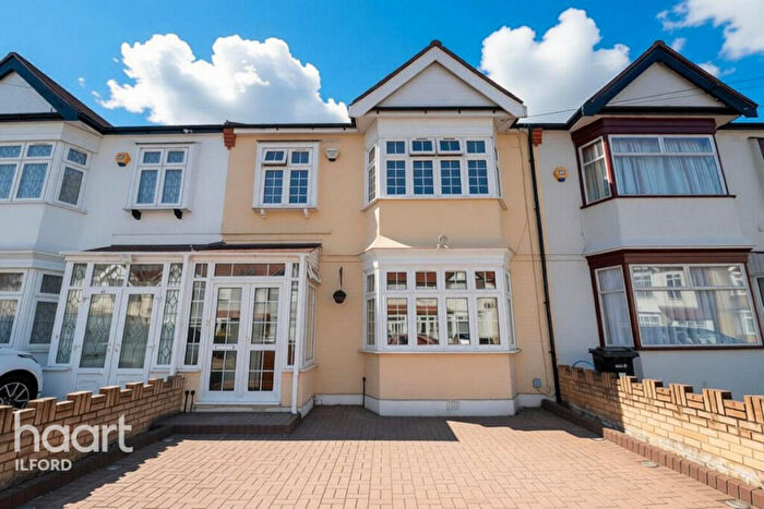 3 Bedroom Terraced House For Sale In St Georges Road, Ilford, IG1