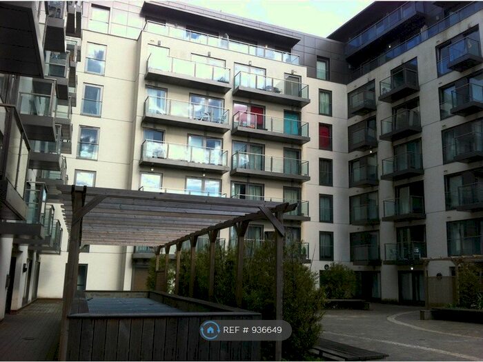 1 Bedroom Flat To Rent In High Street, Slough, SL1