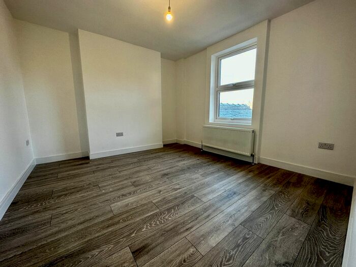 1 Bedroom Property To Rent In Albion Road, Gravesend, Kent, DA12