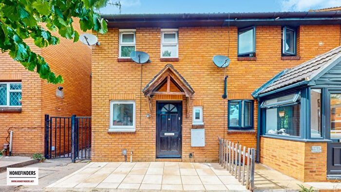 2 Bedroom Terraced House To Rent In Goose Square, Beckton, E6