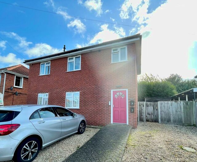 2 Bedroom Flat To Rent In Harlington Avenue, Norwich, NR6