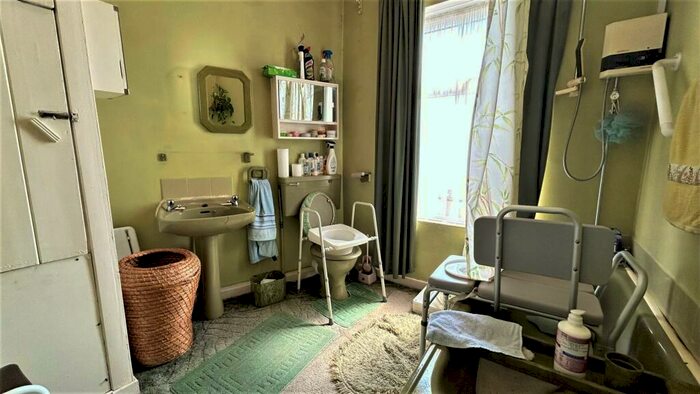 3 Bedroom End Of Terrace House For Sale In Kingsley Road, Balsall Heath, B12