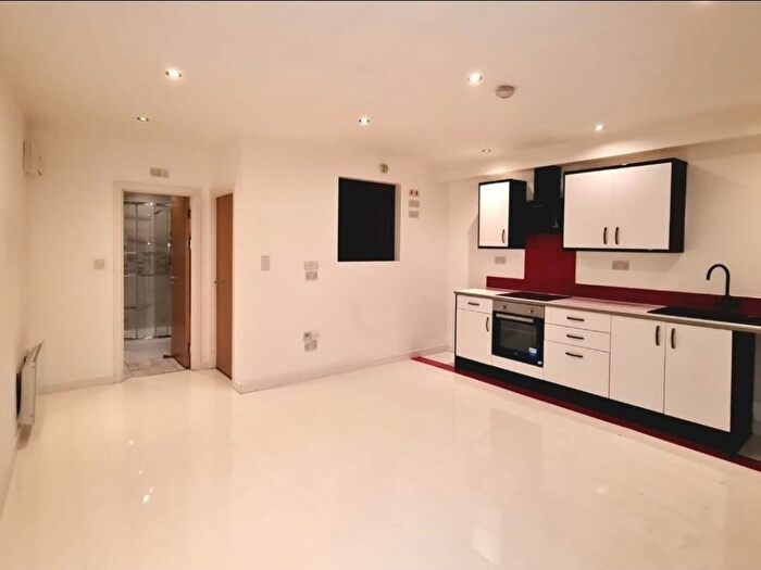 1 Bedroom Studio To Rent In Hazelwood Road, Northampton, NN1