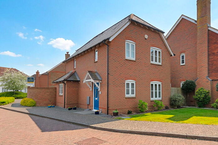3 Bedroom Detached House For Sale In Elan Close, Kings Hill, West Malling, ME19