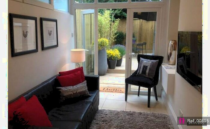 2 Bedroom Apartment To Rent In Giesbach Road, London, N19