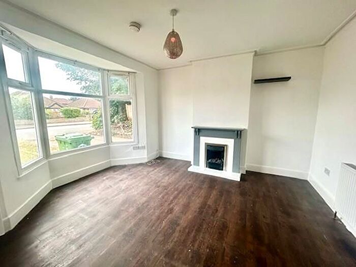 3 Bedroom Semi-Detached House To Rent In Alexandra Road, Ashford, TW15