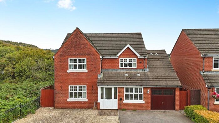 4 Bedroom Detached House For Sale In Clos Ysgallen, Morganstown, Radyr, Cardiff, CF15