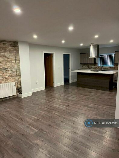 2 Bedroom Flat To Rent In Bull Street, Burnley, BB11