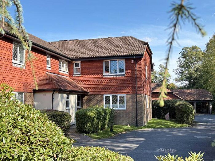 2 Bedroom Flat For Sale In Hatchlands, Cuckfield, RH17