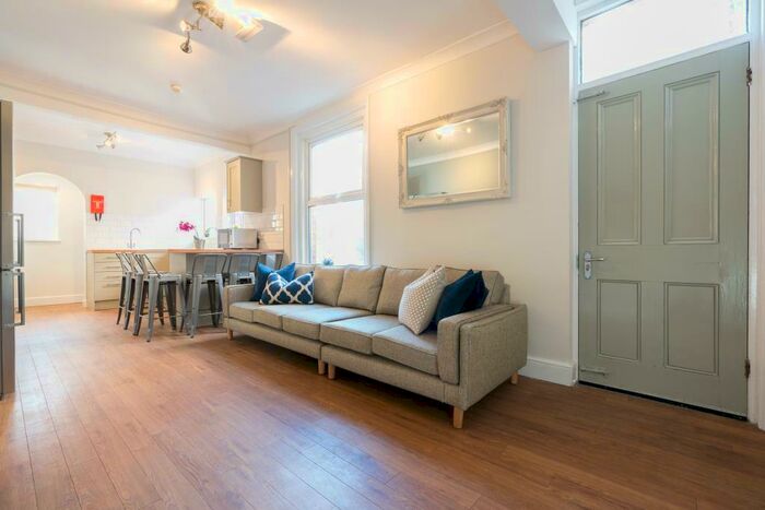 9 Bedroom Terraced House To Rent In St Andrews Road, Portsmouth, PO5