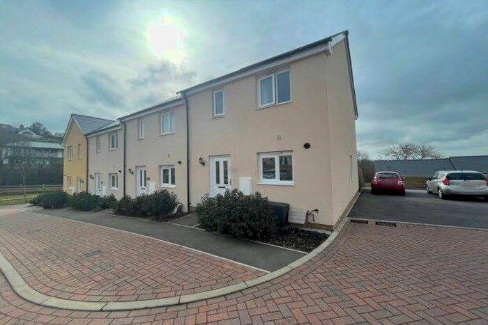 2 Bedroom Property To Rent In Gwarak An Warak, Truro, TR1