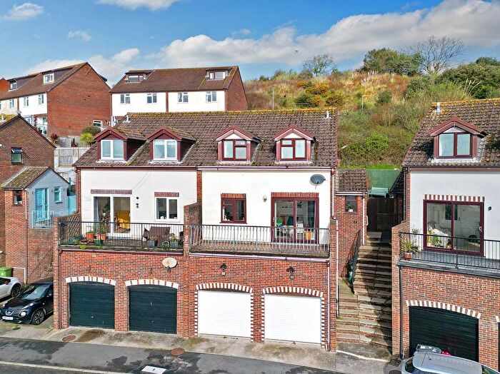 3 Bedroom Semi Detached House For Sale In Upper Longlands, Dawlish, EX7