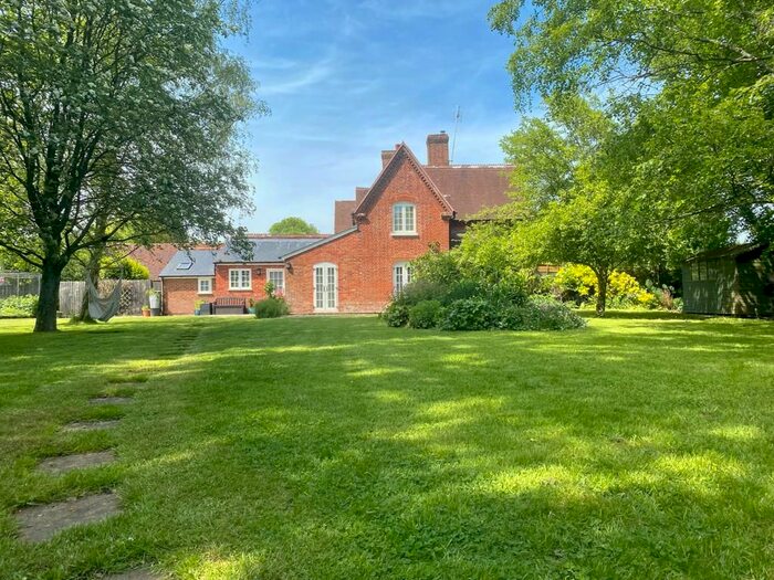 3 Bedroom Semi-Detached House For Sale In East Tytherley Road, Lockerley, Romsey, SO51