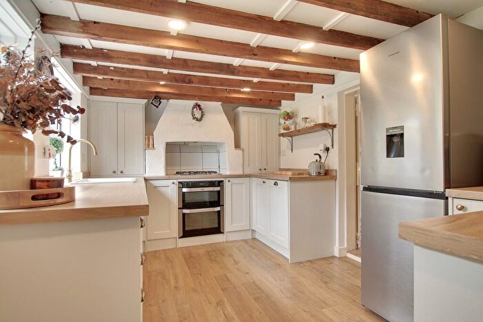 3 Bedroom Detached House For Sale In Huntingdon Road, Chatteris, PE16