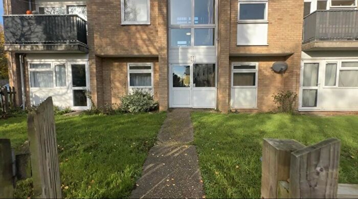 2 Bedroom Flat To Rent In Greville Starkey Avenue, Newmarket, Cambridgeshire, CB8